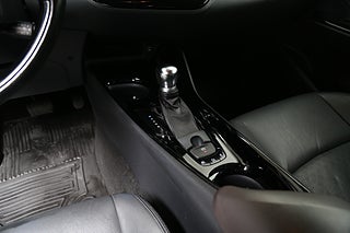SUV Toyota C-HR 17 av 26