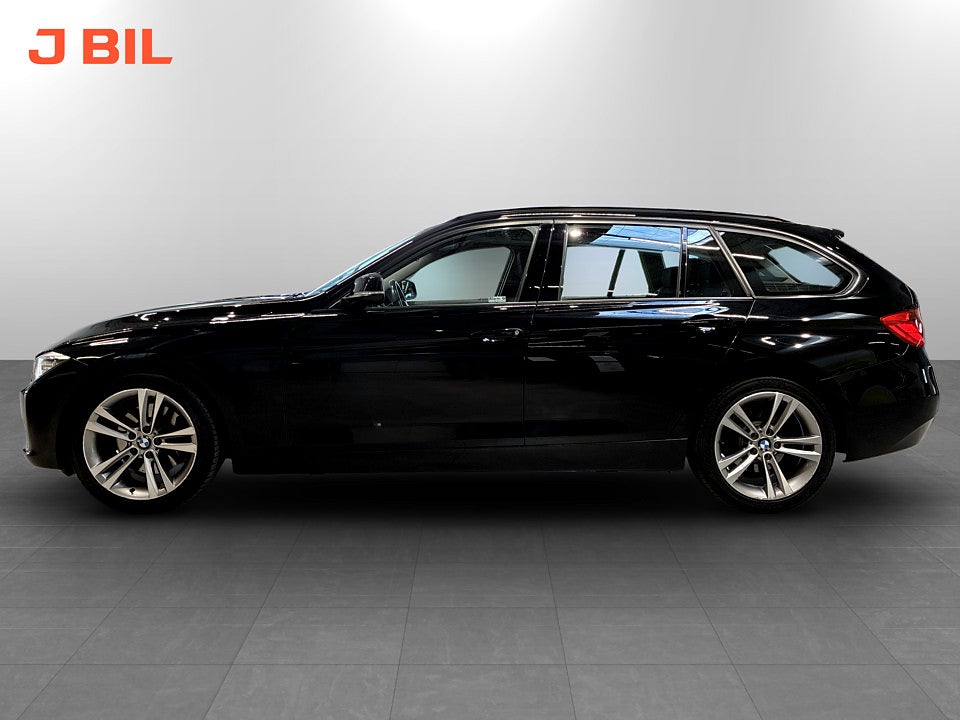 Bild på BMW 328i Touring Sport Line 245hk BACKSENSORER