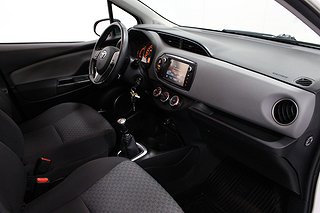 Halvkombi Toyota Yaris 6 av 19