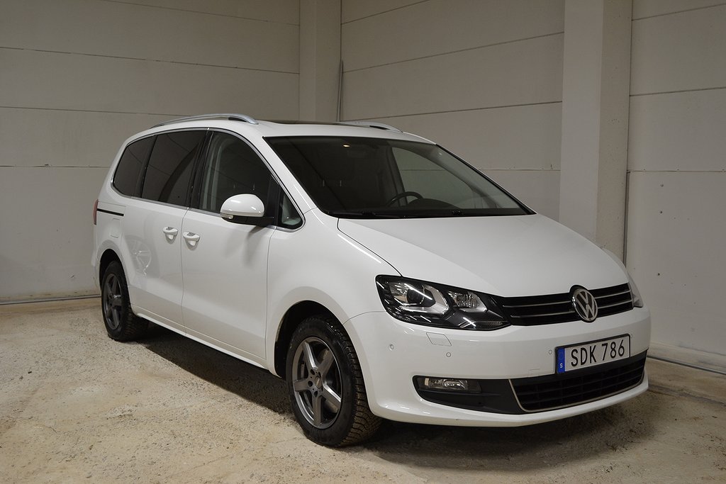 Volkswagen Sharan 2.0 TDI DSGPremium7-sits,drag,värma 4,99%