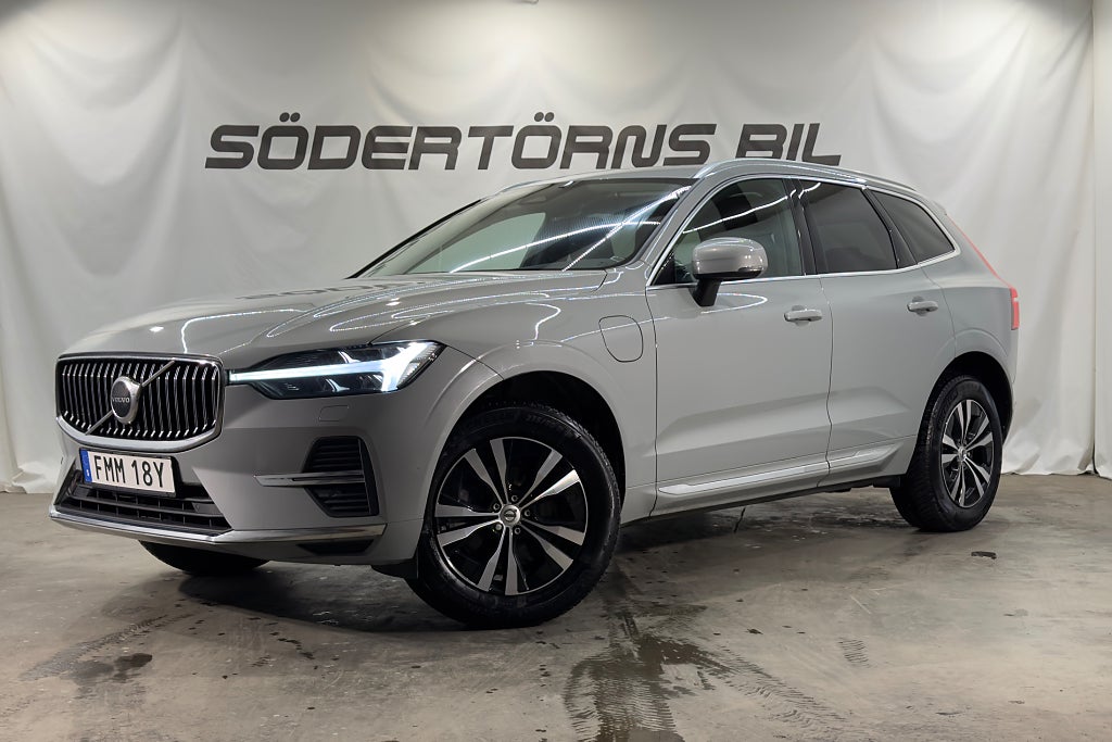 Volvo XC60 Recharge T6 AWD CORE DRAG PANO GOOGLE KAMERA MOMSBIL