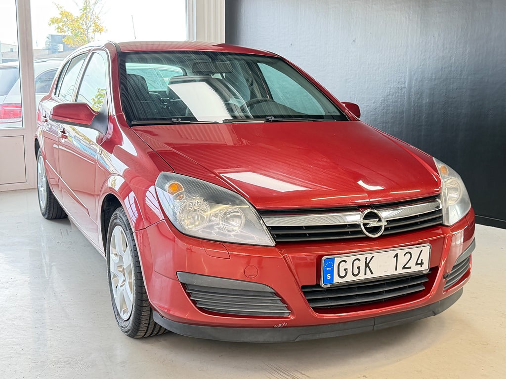 Opel Astra 1.6 105hk Twinport ECOTEC | AC | Drag | 2 ägare | Nybes
