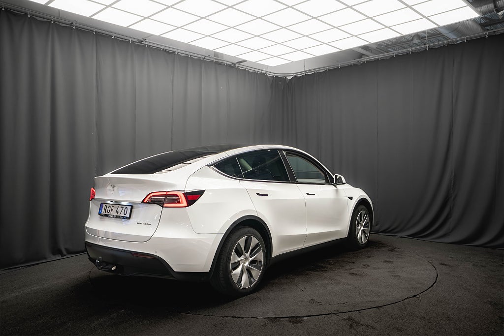 Tesla Model Y Long Range AWD DRAG PANO LÄDER 1-ÄGARE MOMS KAMERA