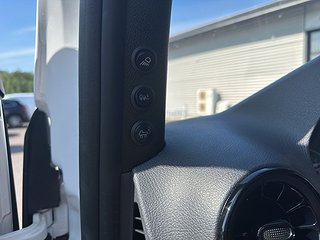 Transportbil - Skåp Mercedes-Benz Sprinter 13 av 16