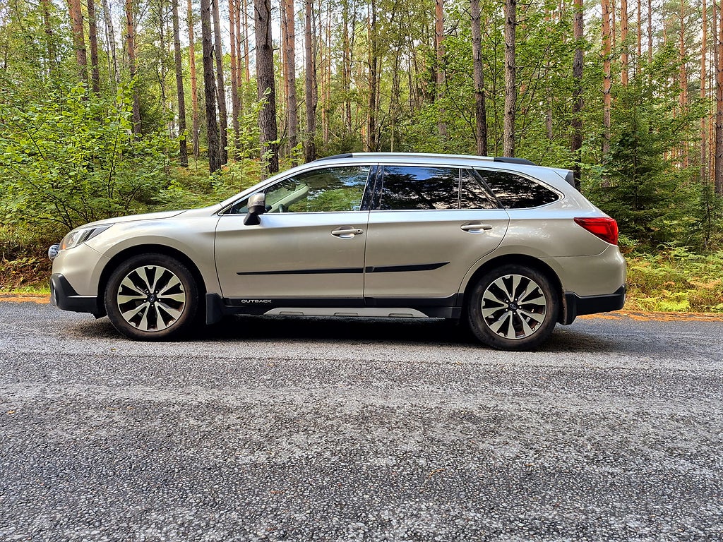 Subaru Outback 2.0 4WD Lineartronic Euro 6 / FULLUTRS Ny besiktigad