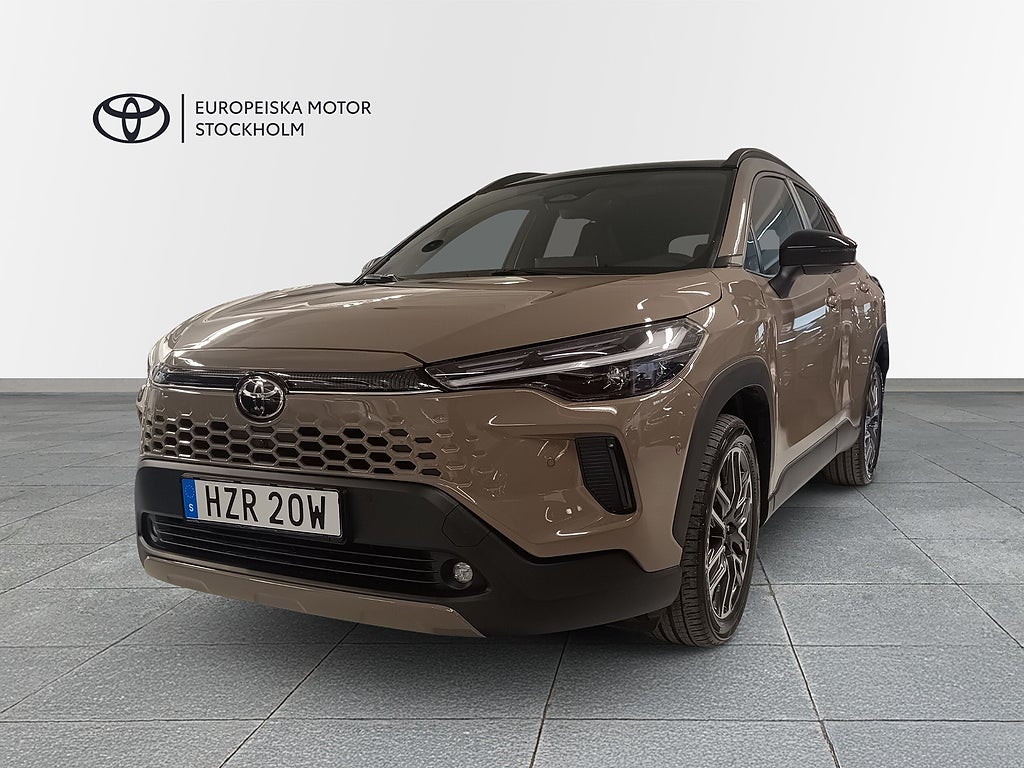 Toyota Corolla Cross 2,0 HSD AWD EXECUTIVE / PANO / Garanti