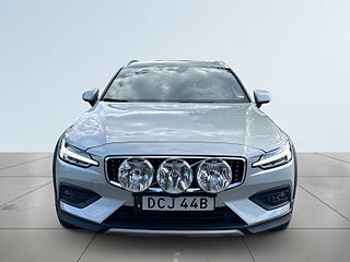 Volvo V60 Cross Country D4 AWD Aut Advanced Skinn/BLIS/Drag/MoK/Dvärm/Extraljus – bild 2