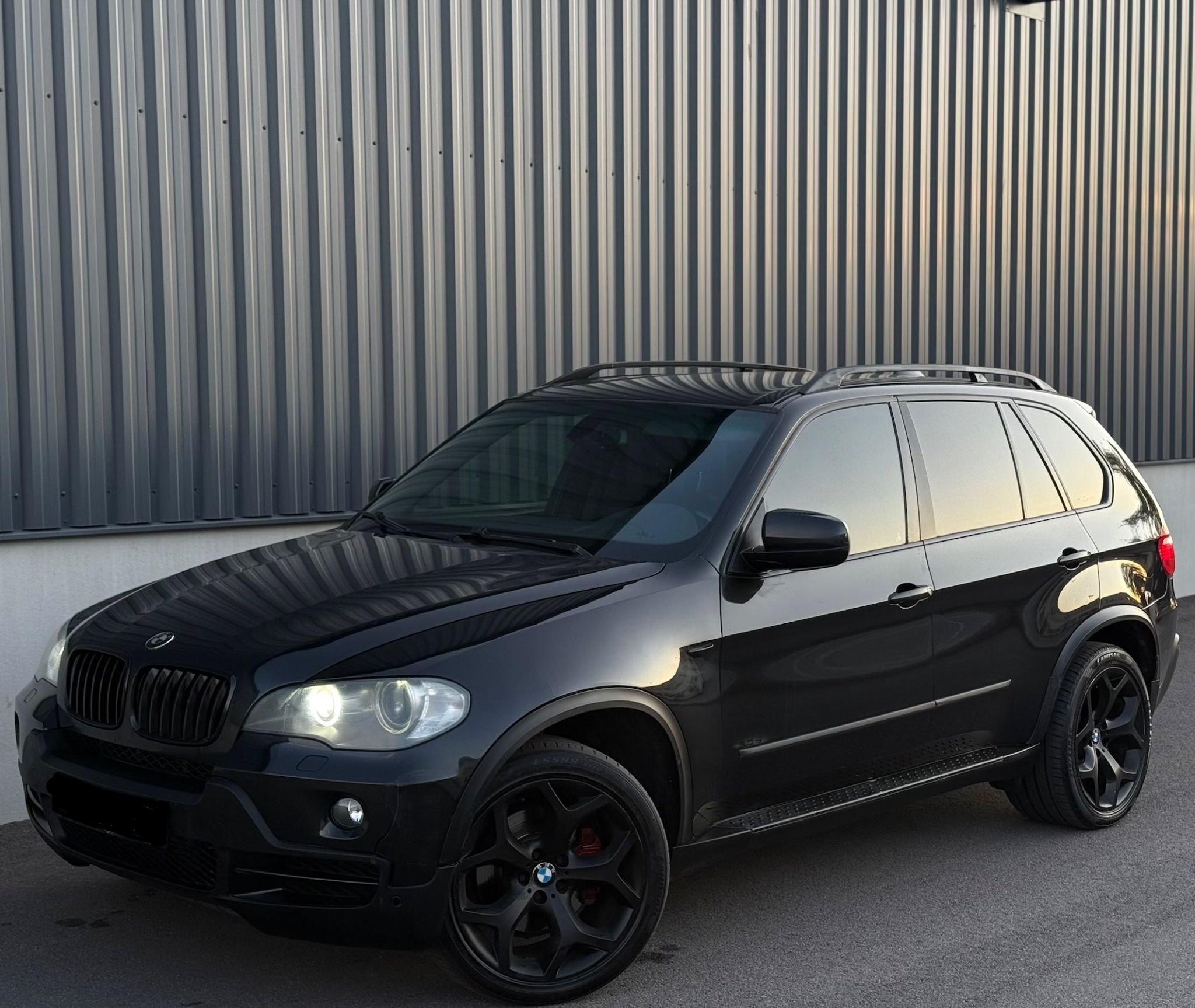 BMW X5 2009, bild 2/10