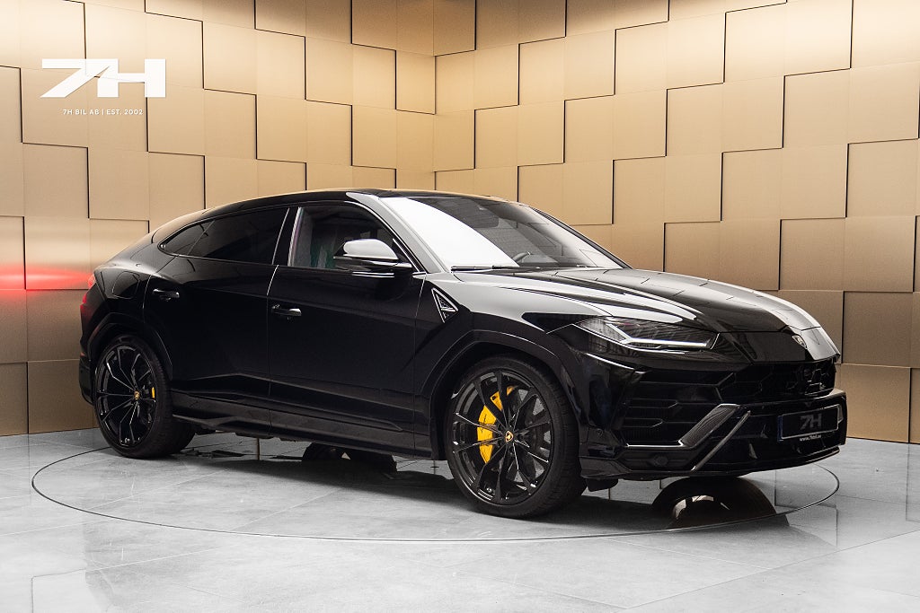 Lamborghini Urus B&O / 360° / HuD / Massage