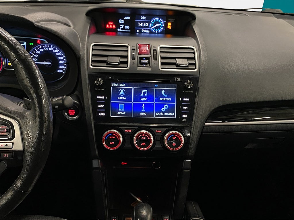 Subaru Forester 2.0 4WD Läder, Drag, Backkamera, 1 BRUKARE, Pano