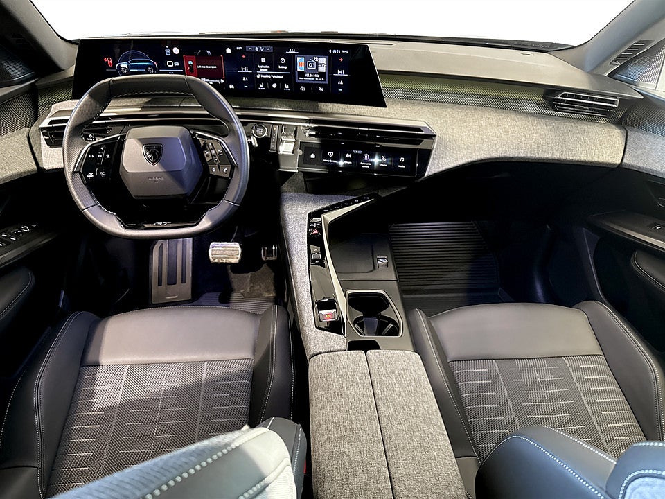 Bild på Peugeot 5008 GT Hybrid e-DSC 136hk Aut 7-SITS PANO DRAG