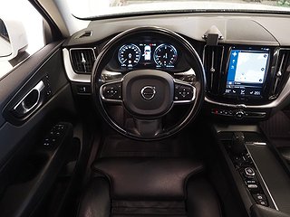 SUV Volvo XC60 16 av 26