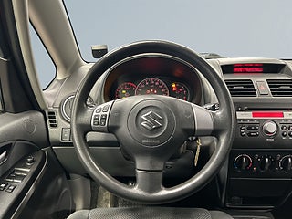 Suzuki SX4 1.6 DOHC 16V VVT Motor&kupé-Värm/LED/Kamkedja/S&V-Däck – bild 9