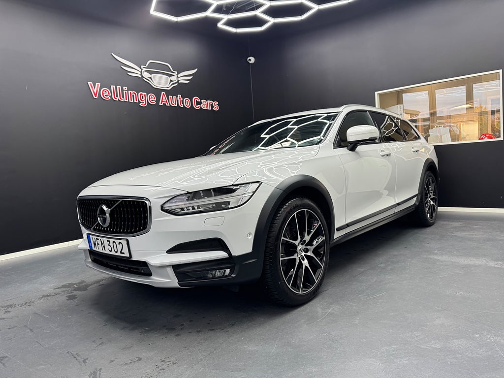 Volvo V90 Cross Country