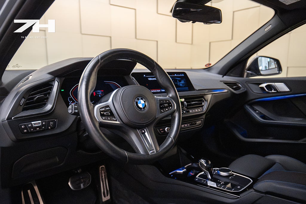 BMW 118I M Sport / Cockpit / Farthållare / PDC
