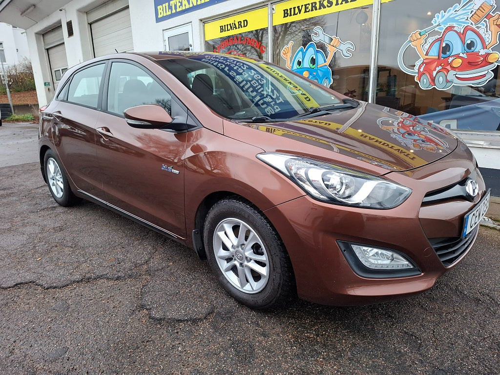 Hyundai i30 5-dörrar 1.6 CRDi Business Euro 5