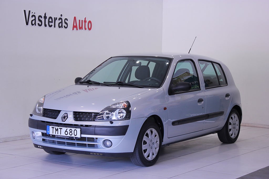 Renault Clio 5-dörrars Ny Besikt Ny Service 1.2 7000 Mil Authentique