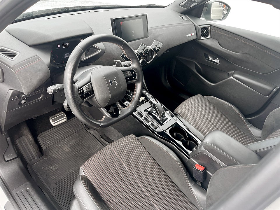 Bild på DS 3 Crossback P-Line 1.2 PT 155hk Aut P-SENSORER BAK