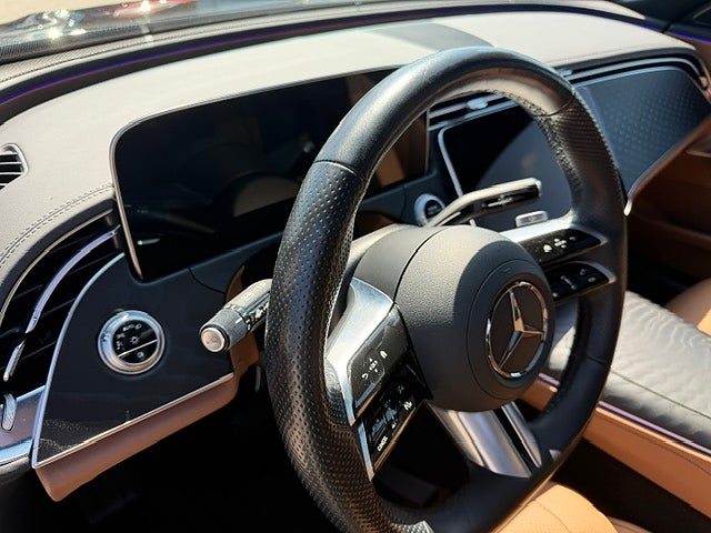 Mercedes-Benz E 300 e Kombi / AMG Line Premium / Panorama