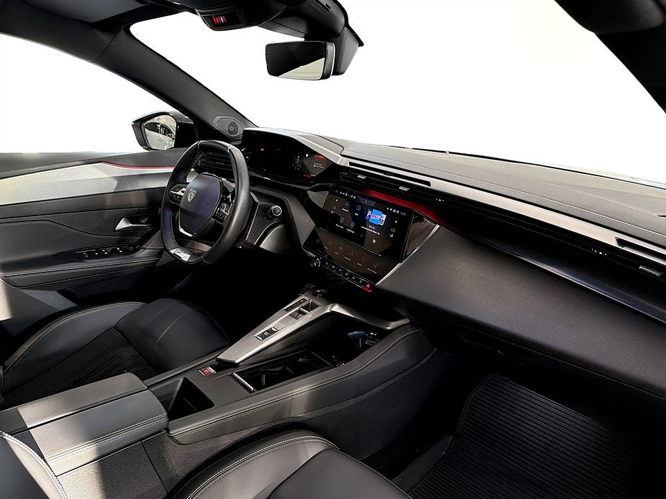 Bild på Peugeot 308 5D GT 1.2 PT 130hk Aut - B-KAMERA,CARPLAY,ELSTOL