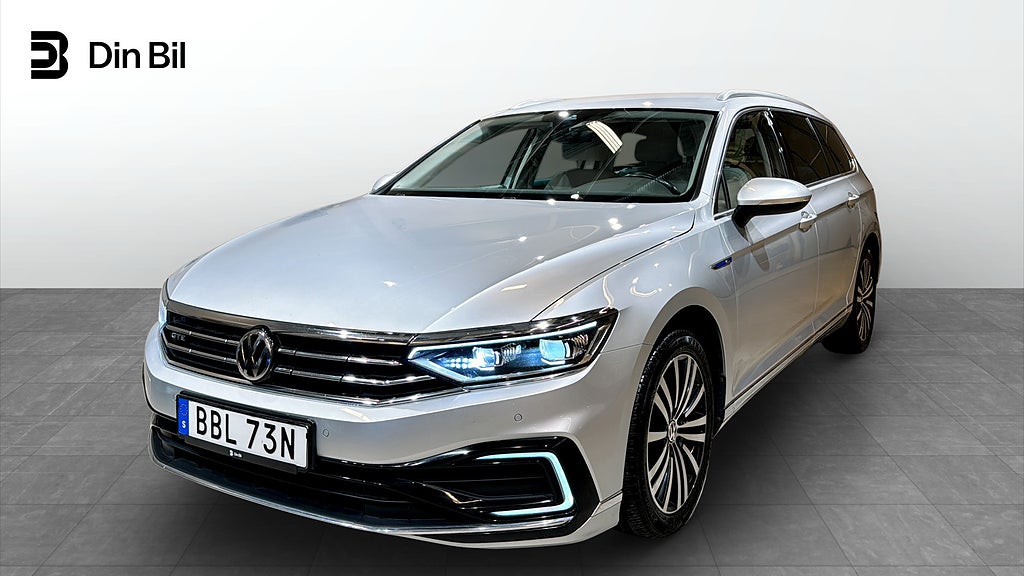 Volkswagen Passat GTE DSG Executive/P-värmare/Drag