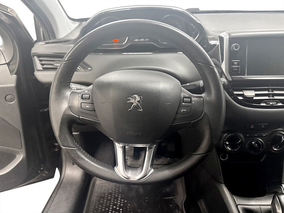 Bild på Peugeot 208 1.2 VTi 82hk - P-SENSORER BAK