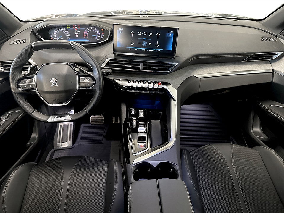 Bild på Peugeot 5008 GT Black Pack 1.2 PT 130hk Aut 7-SITS B-KAMERA