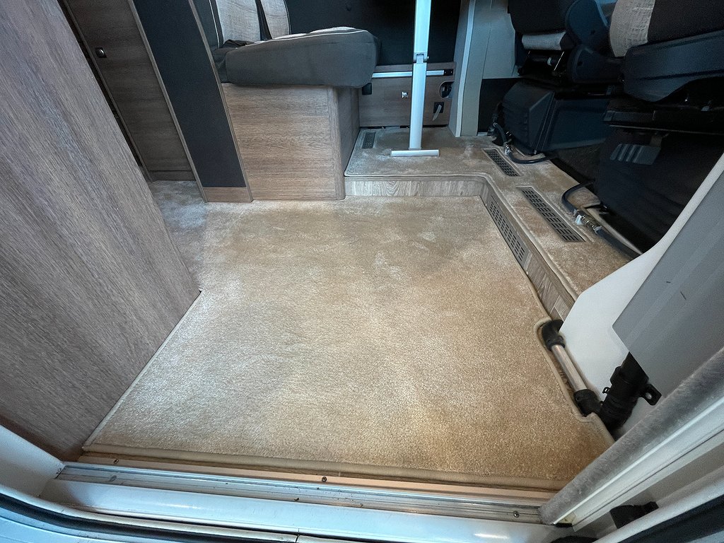 Dethleffs T 6717 Trend / ALDE / Taksäng / Under 7m / - Dethleffs