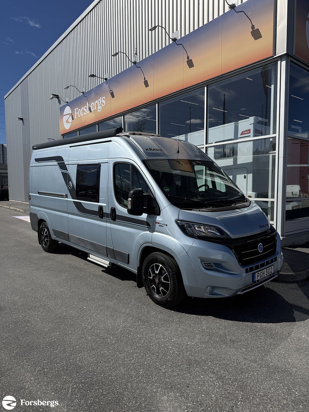 Knaus BOXSTAR 600 / 150HK / AUTOMAT / LUFTFJÄDRING
