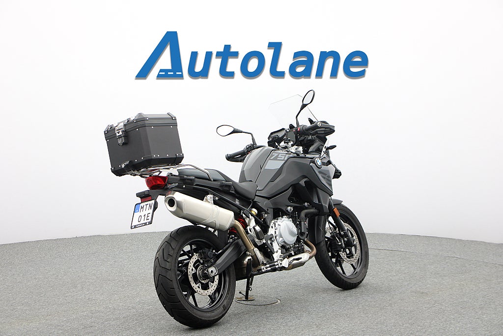 BMW F 750 GS *Triple Black Toppbox