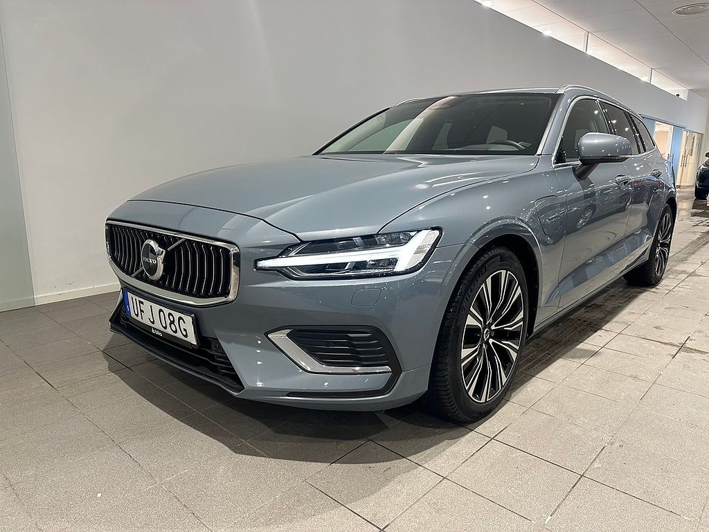 Volvo V60 Recharge T6 II Core Edition, Dragkrok, Backkamera