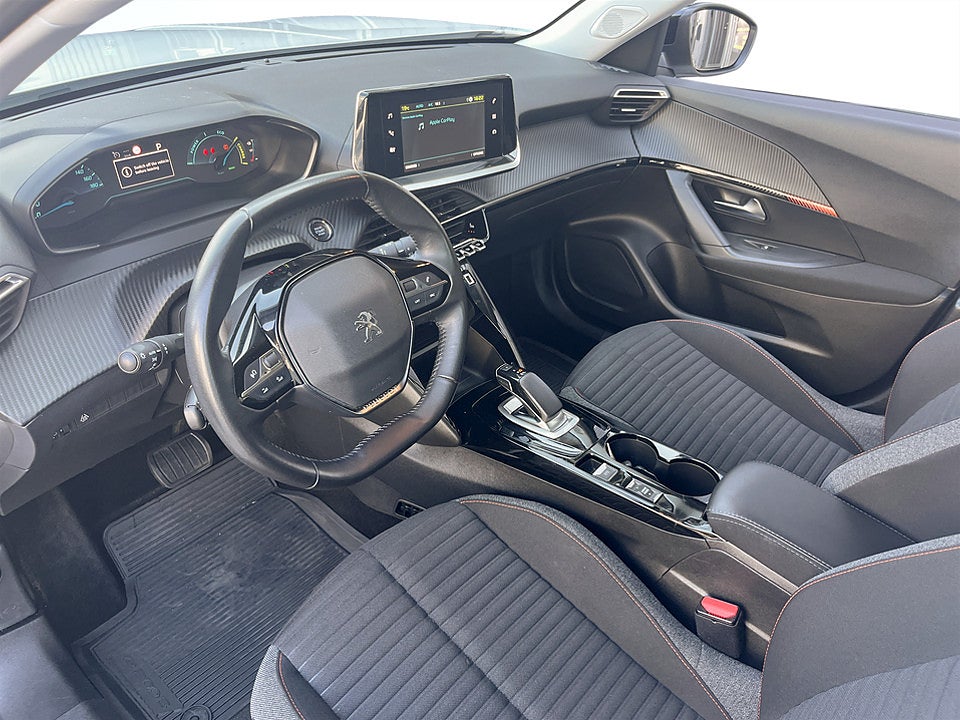 Bild på Peugeot E-2008 Active 50 kWh 136hk Aut CARPLAY BACKSENSORER
