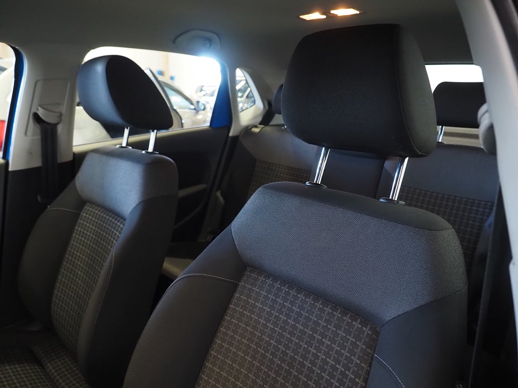 Volkswagen Polo 1.4 TDI 90hk Masters P-Sensorer Motorvärmare LED-Ramp 2015