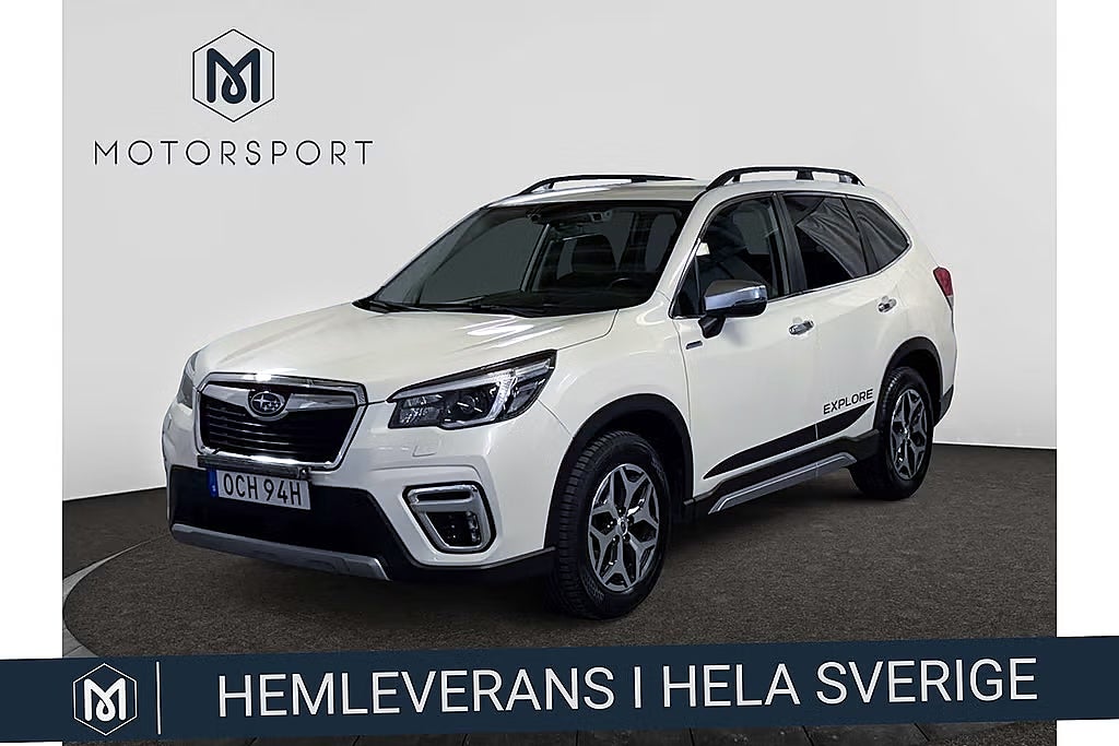 Subaru Forester e-Boxer XFuel Dragkrok Backkamera Värmare Carplay