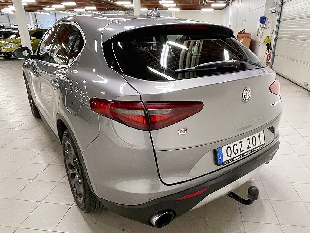 Alfa Romeo Stelvio 2,0T 280Hk Automat