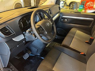 Toyota Proace Verso 2.0 Automat 9sits/MOMS/SoV-Däck/MoK-Värm