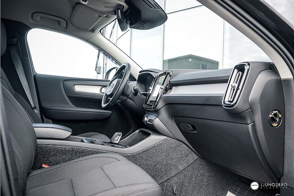 Volvo XC40 Recharge T4 211hk