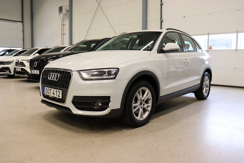 Audi Q3 2.0 TDI quattro Comfort M-Värm Bluetooth 2-Ägare 177hk