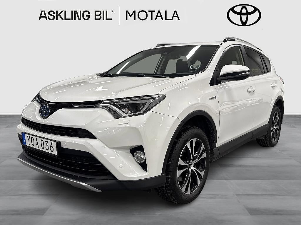 Toyota RAV4 2.5 Hybrid AWD Executive dragkrok motorvärmare + kupéfläkt