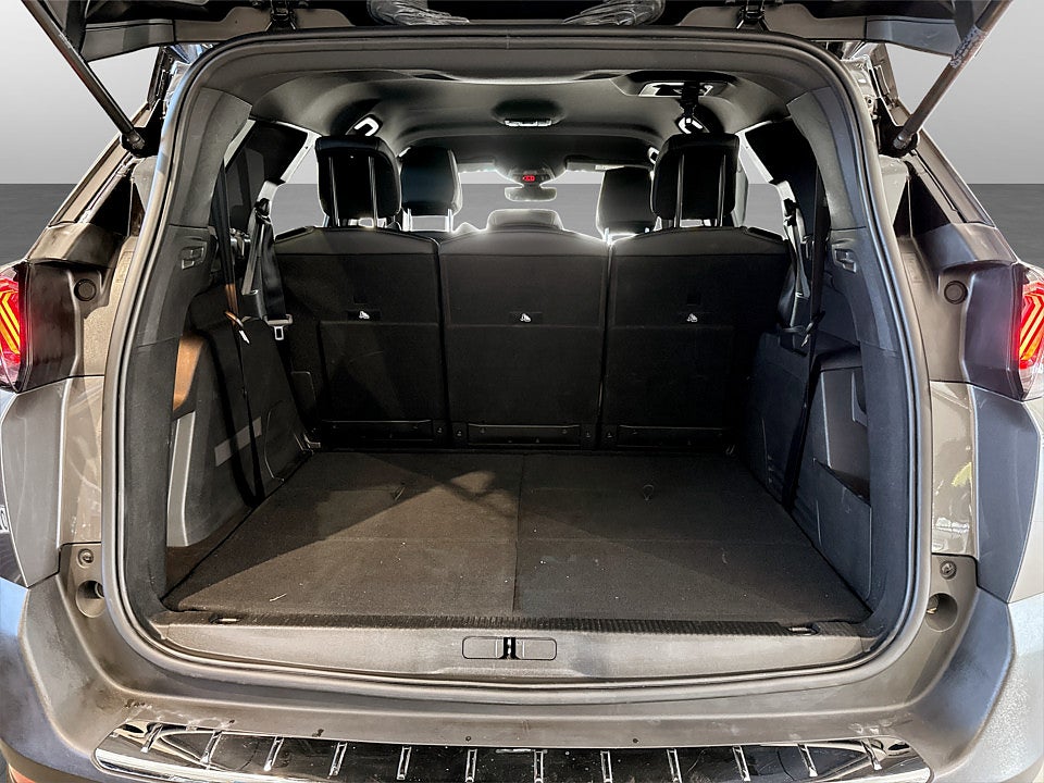 Bild på Peugeot 5008 GT 1.2 PT 130hk Aut 7-SITS B-KAMERA CARPLAY
