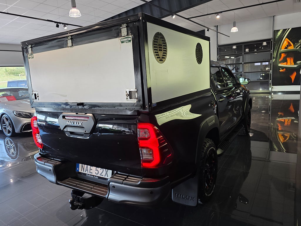 Toyota Hilux Dubbelhytt 2.8 4WD Invincible Euro 6 - bild 9