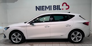 Seat Leon León e-Hybrid FR Cockpit Kamera Rattvärme S/V-hjul