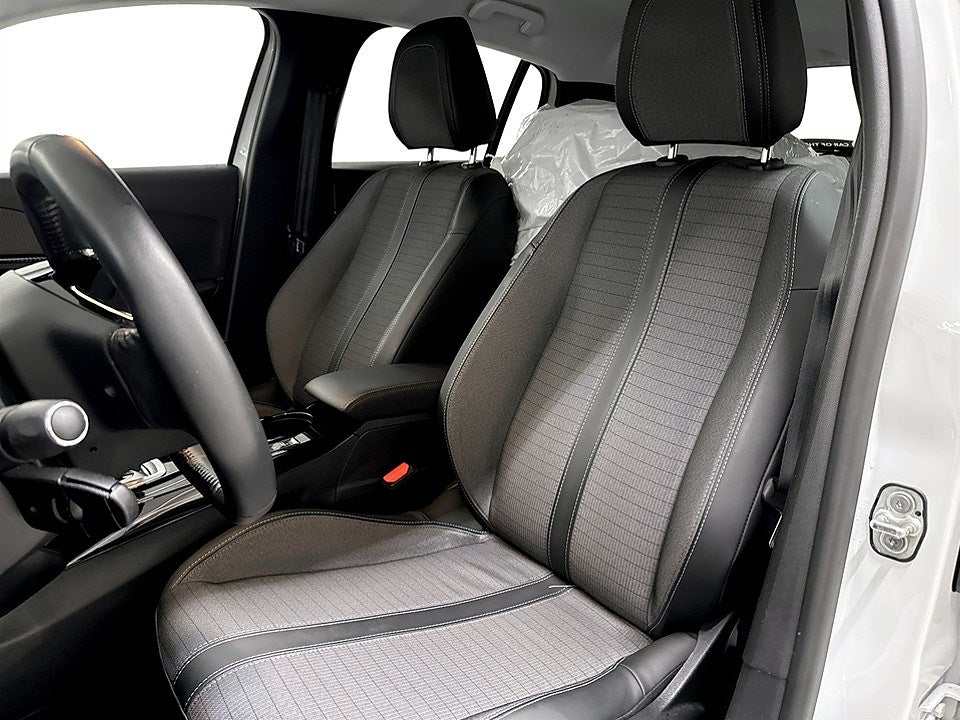 Bild på Peugeot E-208 Allure 50kWh 136hk Aut - BACKKAMERA