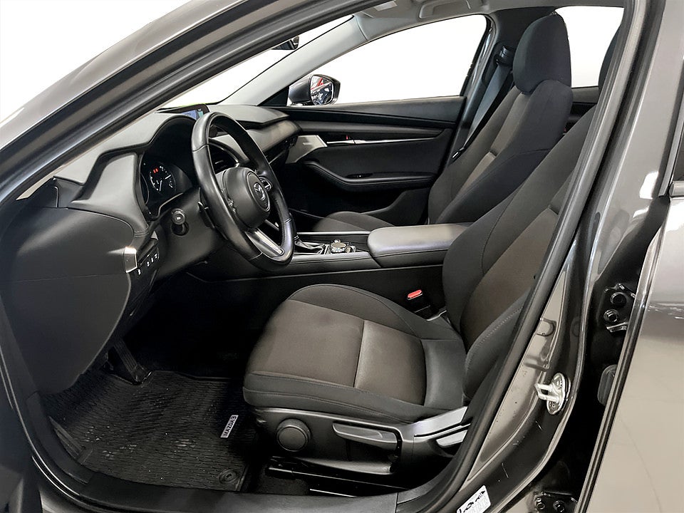 Bild på Mazda 3 Sky + Tech 2.0 e-SKYACTIV-X M 186hk Aut B-KAMERA NAVI