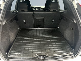 Volvo XC40 Recharge T4 R-Design Drag/360/HuD/SoV-Däck/Rattvärm – bild 12