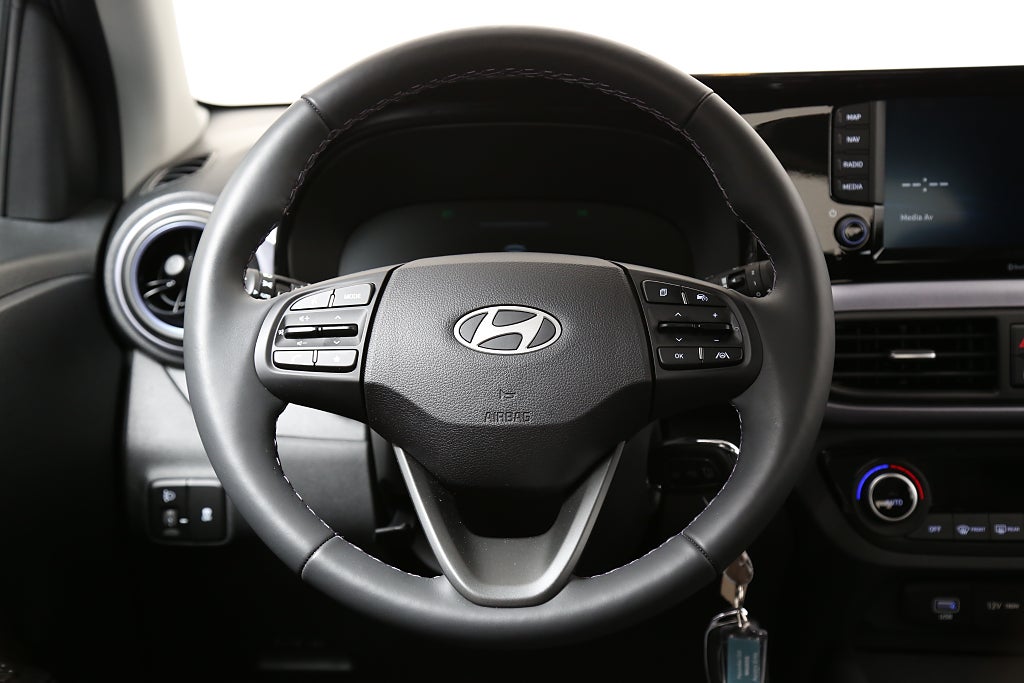 Hyundai i10 1.0 MPi Advanced Kamera Navi fd. demobil 2025