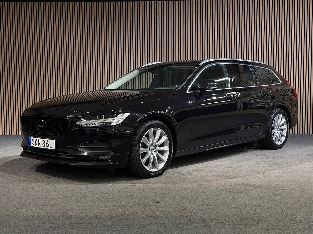 Volvo V90 D4 Momentum /Nyservad/Navi/Värmare/B-kamera/Carplay