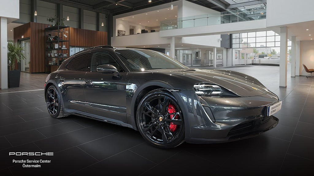 Porsche Taycan 4S Cross Turismo
