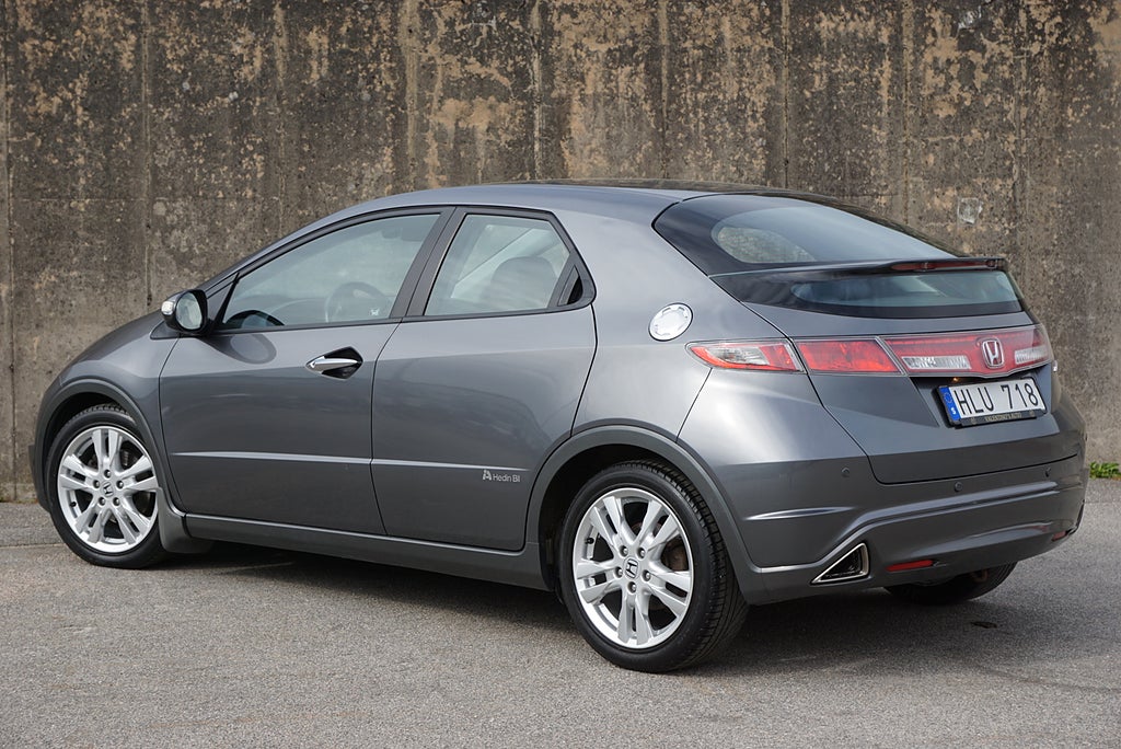 Honda Civic 1.8 i-VTEC Sport 140hk|S+V Hjul|P-Sensorer|12.279Mil|