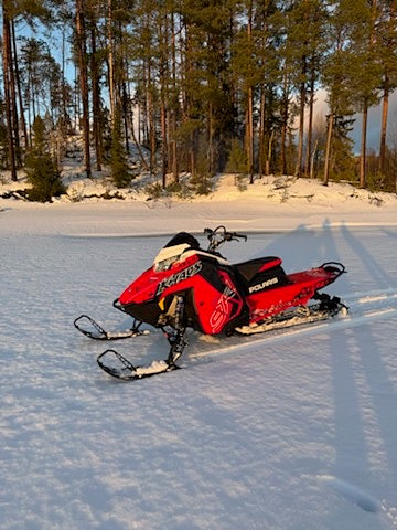 Polaris 9R 155 Slash  